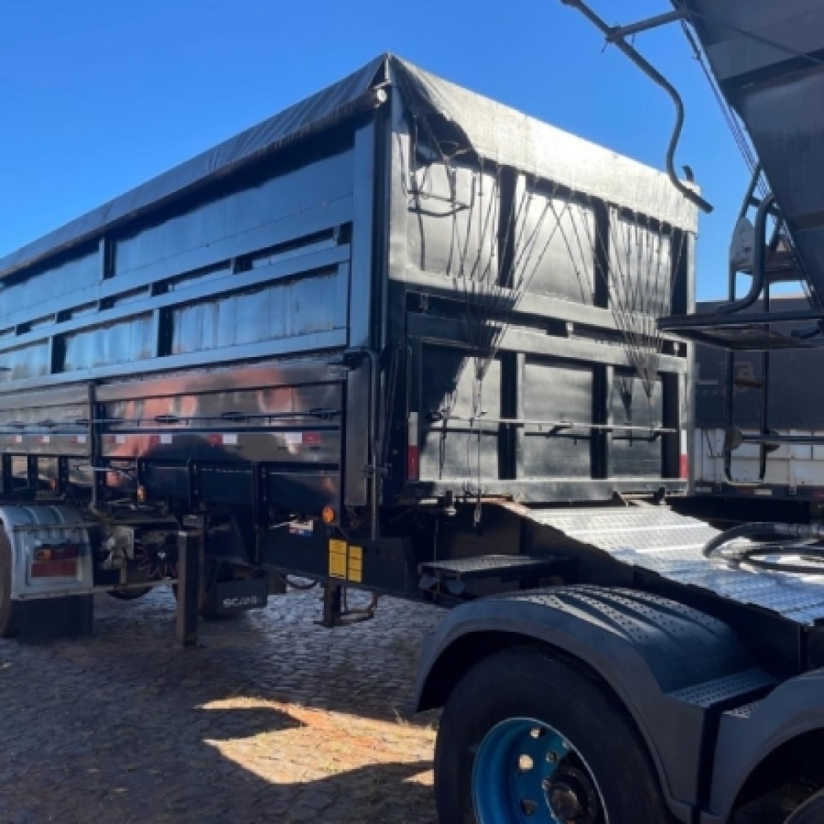 Foto do implemento BITREM BASCULANTE 2021