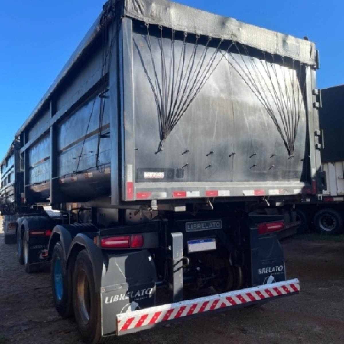 Foto do implemento BITREM BASCULANTE 2021